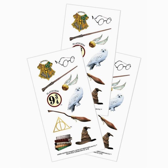 Harry Potter Sculpted Gryffindor Journal and Gadget Decal Sticker - Picture 8 of 12